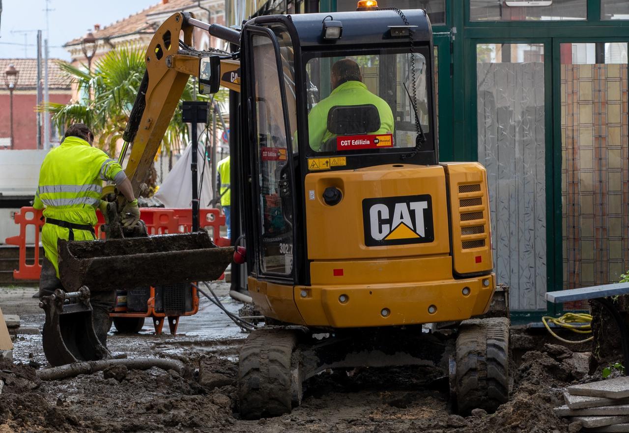 Lavori rete idrica. Chiusa via Palestro a Ferrara, quando