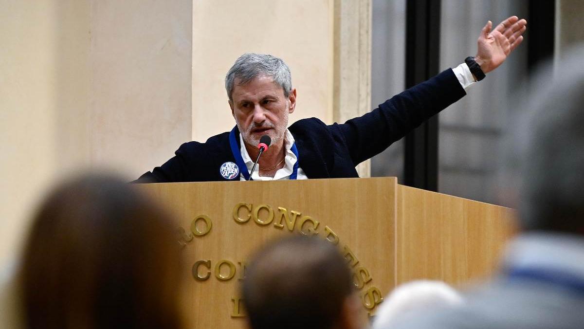 L’allarme di Alemanno da Radio carcere: «Abbiamo un problema, stiamo morendo di freddo»