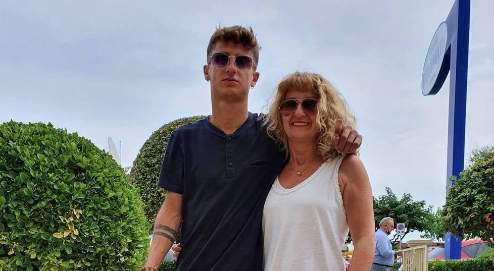 Alle, le ricerche a Torino si fermano, la madre: «Se fosse stato qui lo avremmo trovato»