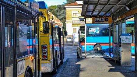 Prato, annullato lo sciopero del trasporto locale per le aggressioni agli autisti dei bus