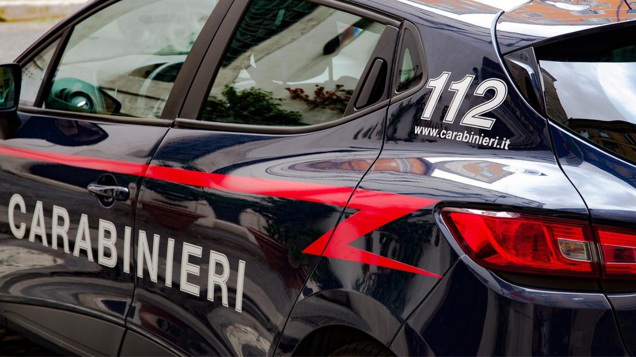 
	Sul posto i carabinieri

