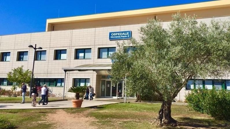 Olbia, Ostetricia e Pediatria in affanno: la soluzione passa per l’università di Sassari