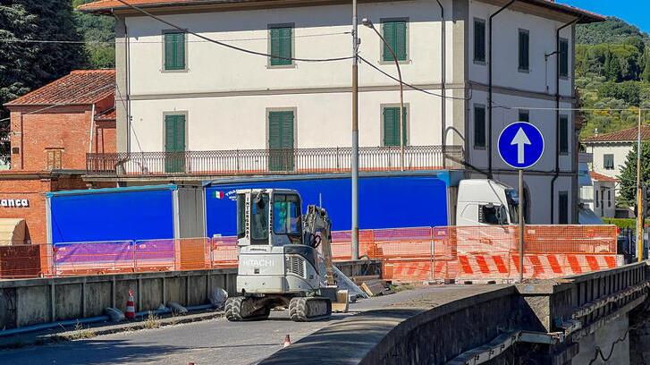 Pescia, ristori ai commercianti di Ponte all’Abate: aperto il bando per richiederli