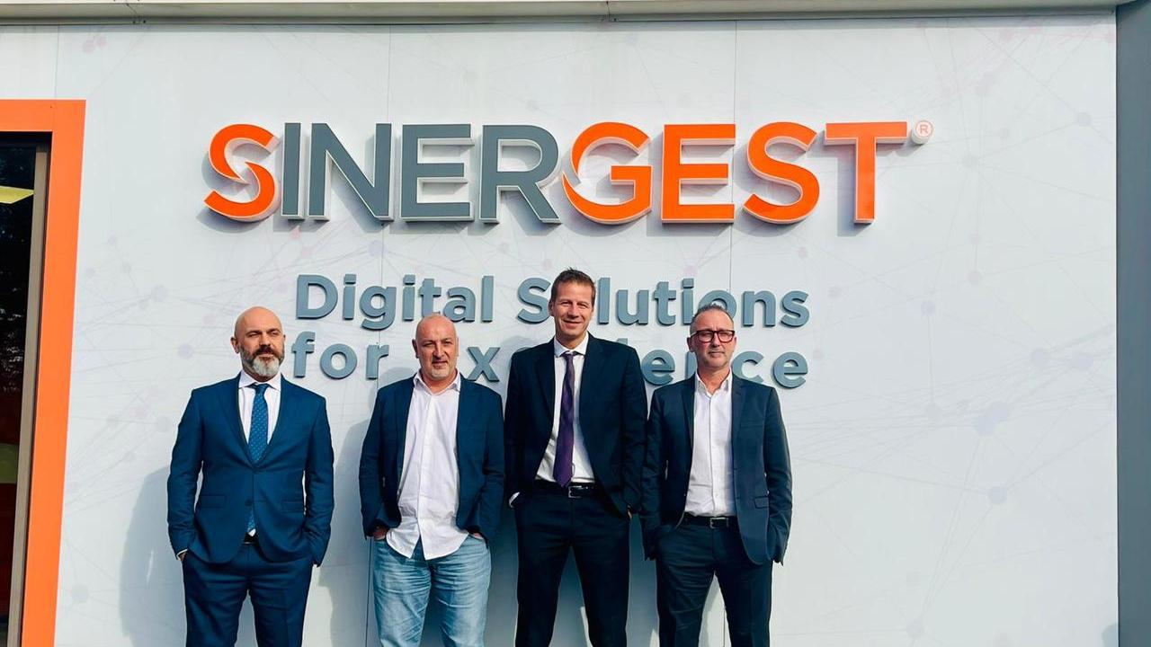 Da sinistra Enrico Lucchi (vicepresidente Sinergest), Simone Paolinelli (Cda Sinergest), Massimiliano Calcagno (Cda Sinergest) e Marco Vannucchi (Ceo Sinergest)