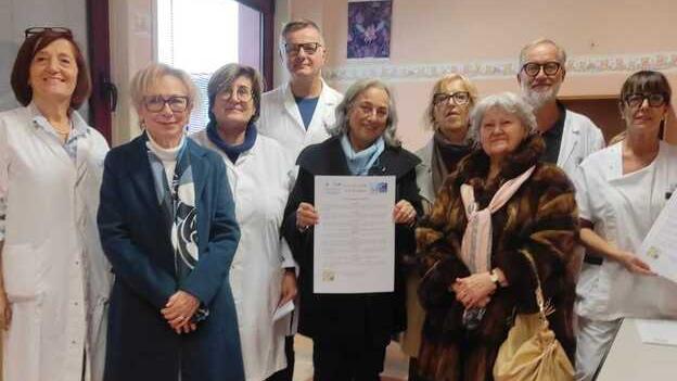 La consegna della Carta dei diritti della bambina