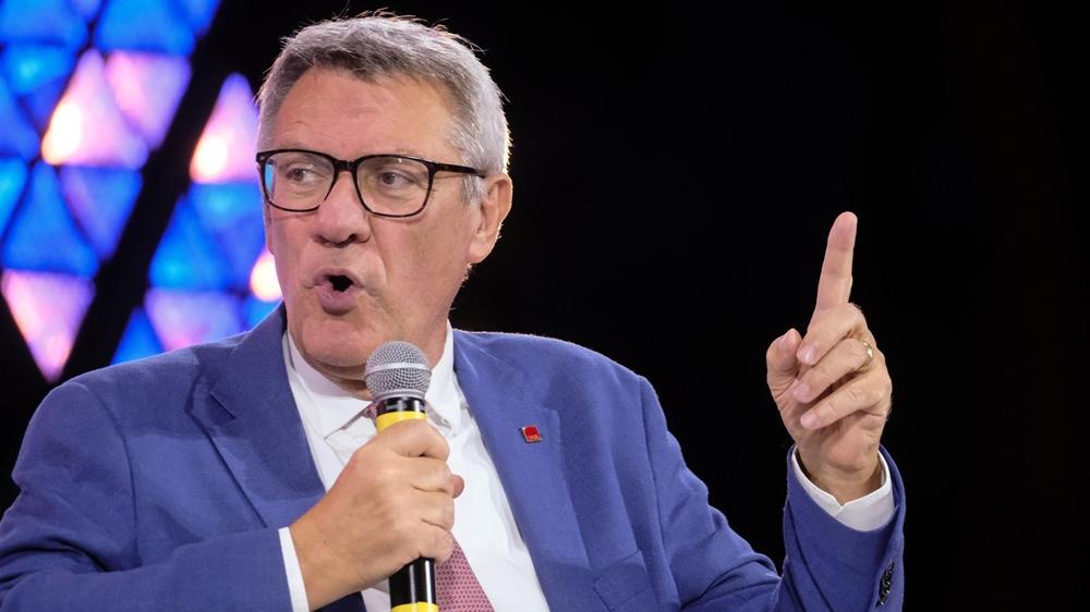 Maurizio Landini sabato ad Albinea per raccontare “Un’altra storia”