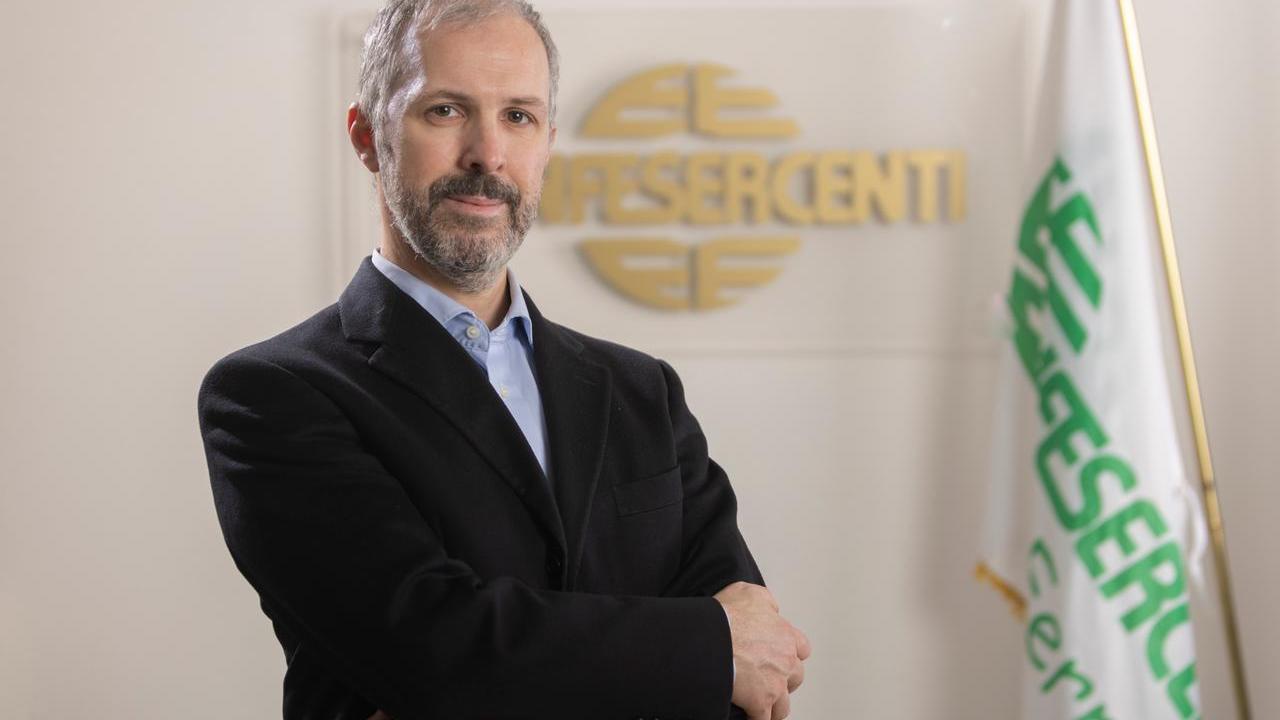 Una nuova guida per Assohotel Confesercenti, Scolamacchia presidente nazionale