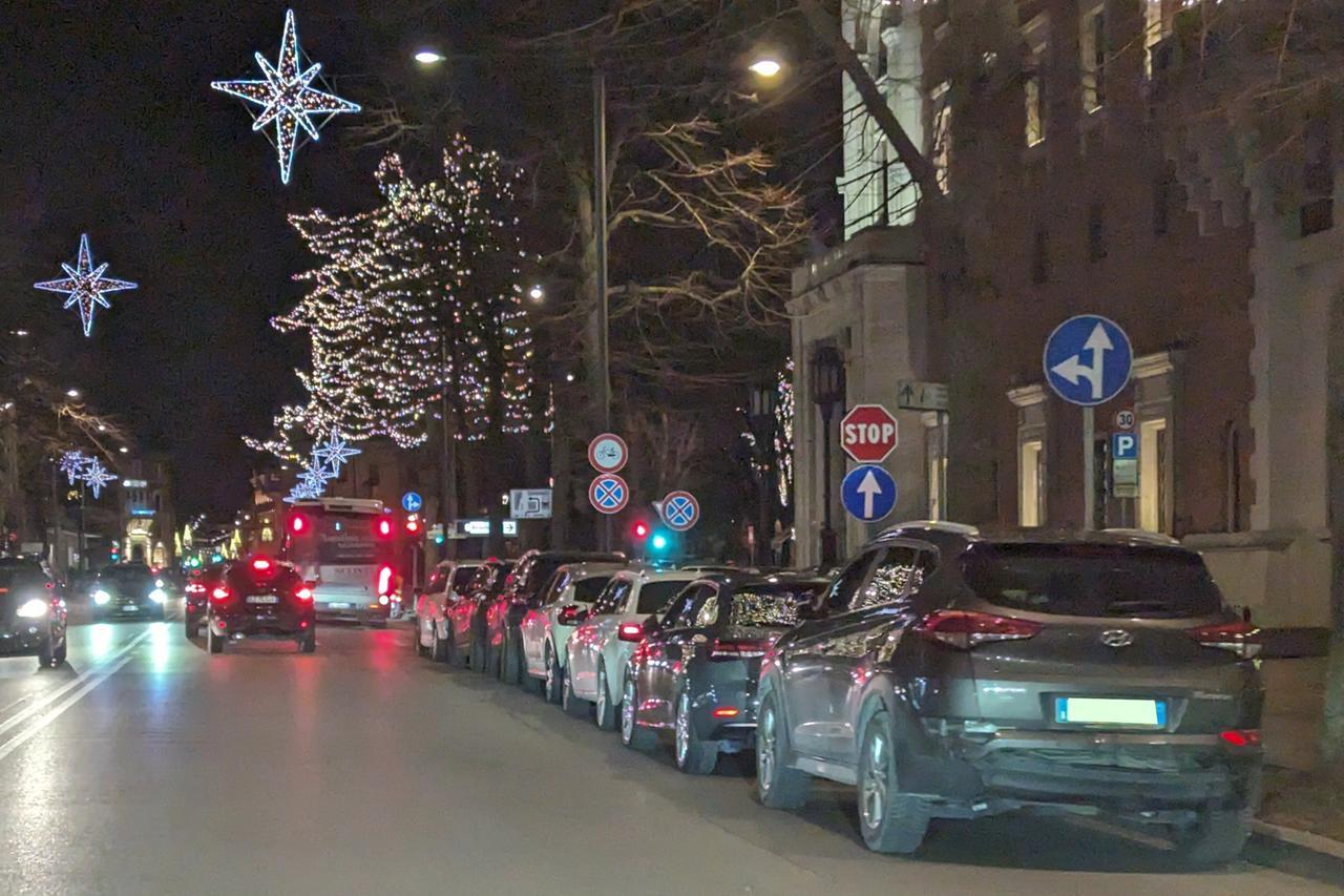 Parcheggi straordinari in centro a Ferrara per i weekend delle feste