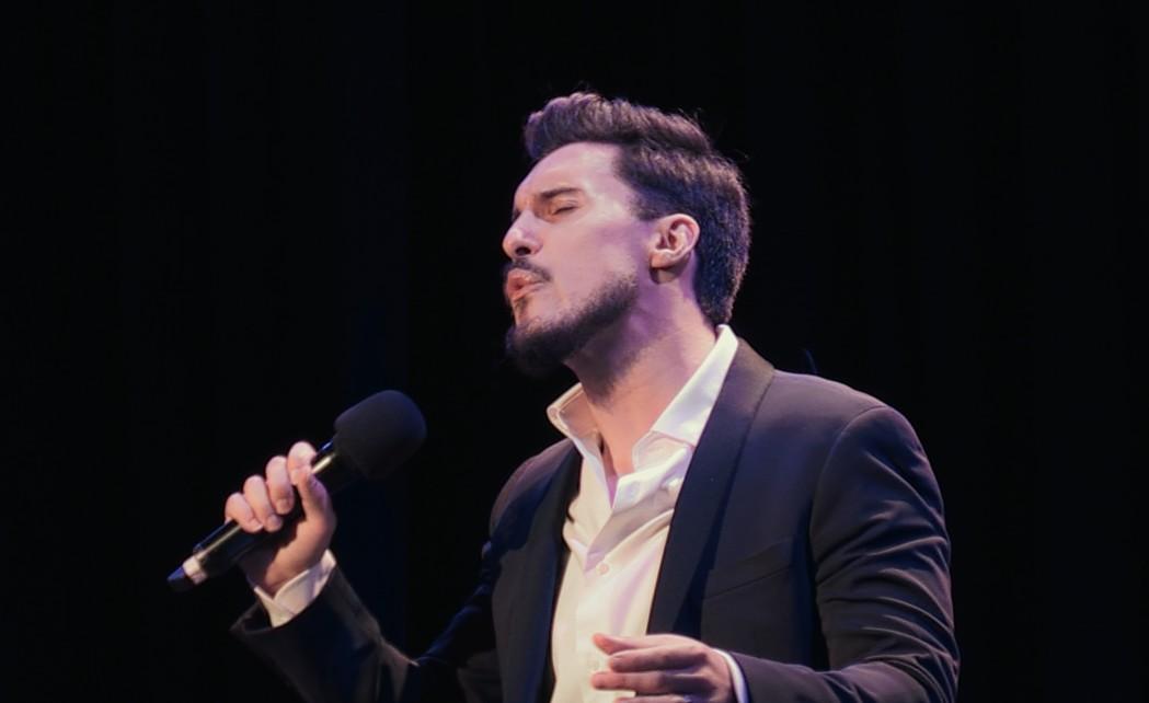 Nessuno fischia come Jacopo Scano. Il campione del mondo parla sardo – VIDEO