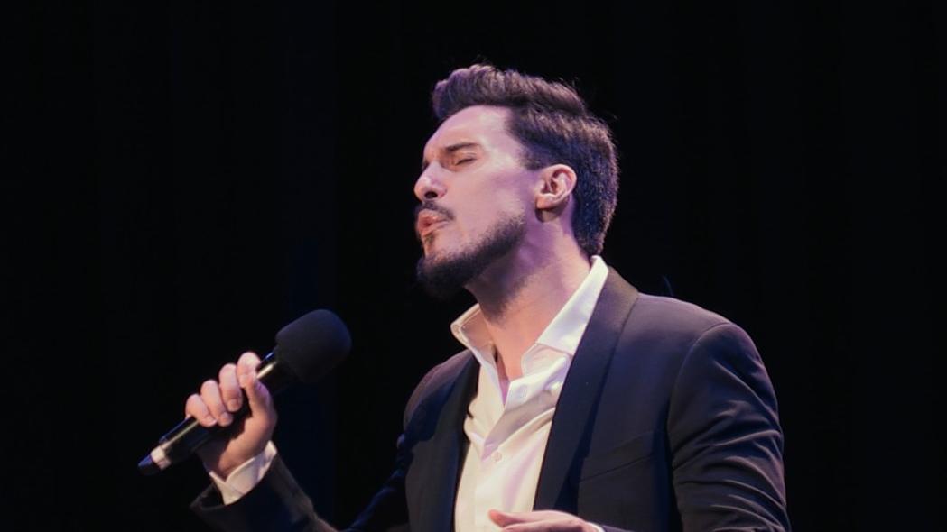 Nessuno fischia come Jacopo Scano. Il campione del mondo parla sardo – VIDEO