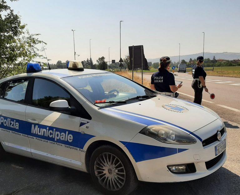 Pedone investito in via della Canalina, grave una 24enne