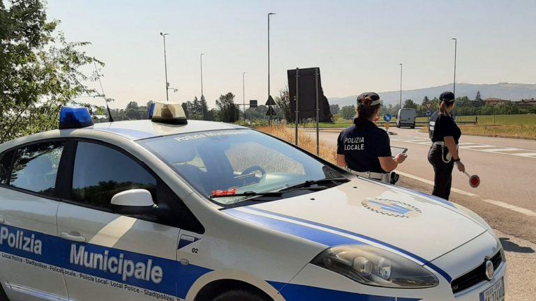 Pedone investito in via della Canalina, grave una 24enne