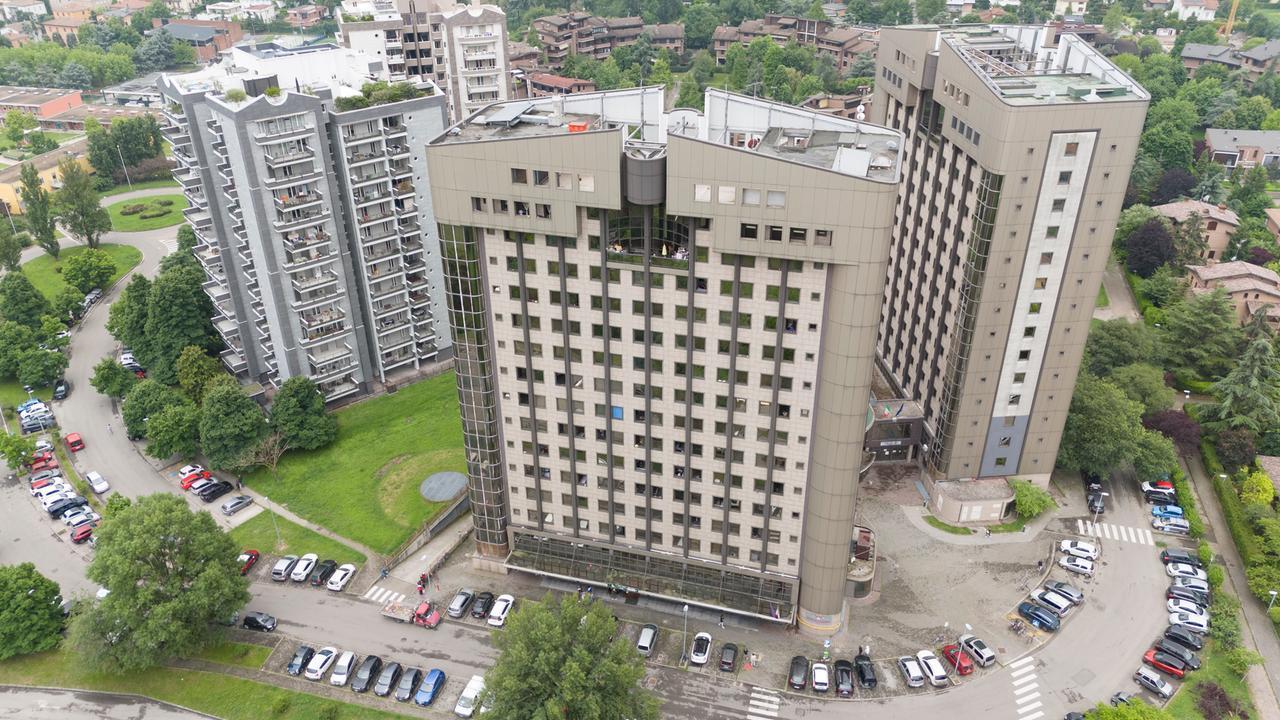 
	Il palazzone di via delle Costellazioni

