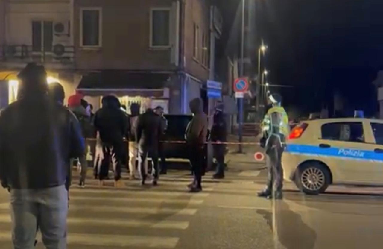 Morto in via Bologna a Ferrara, indagati due carabinieri