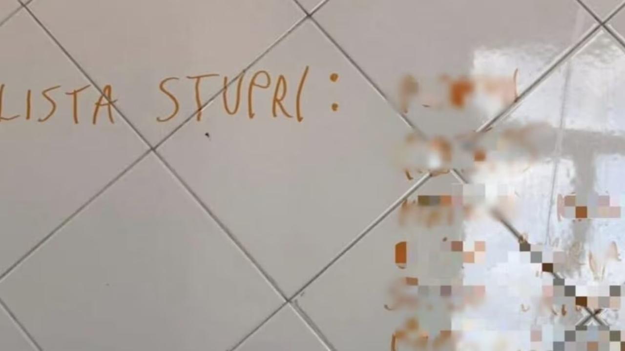 La lista trovata nel bagno del liceo