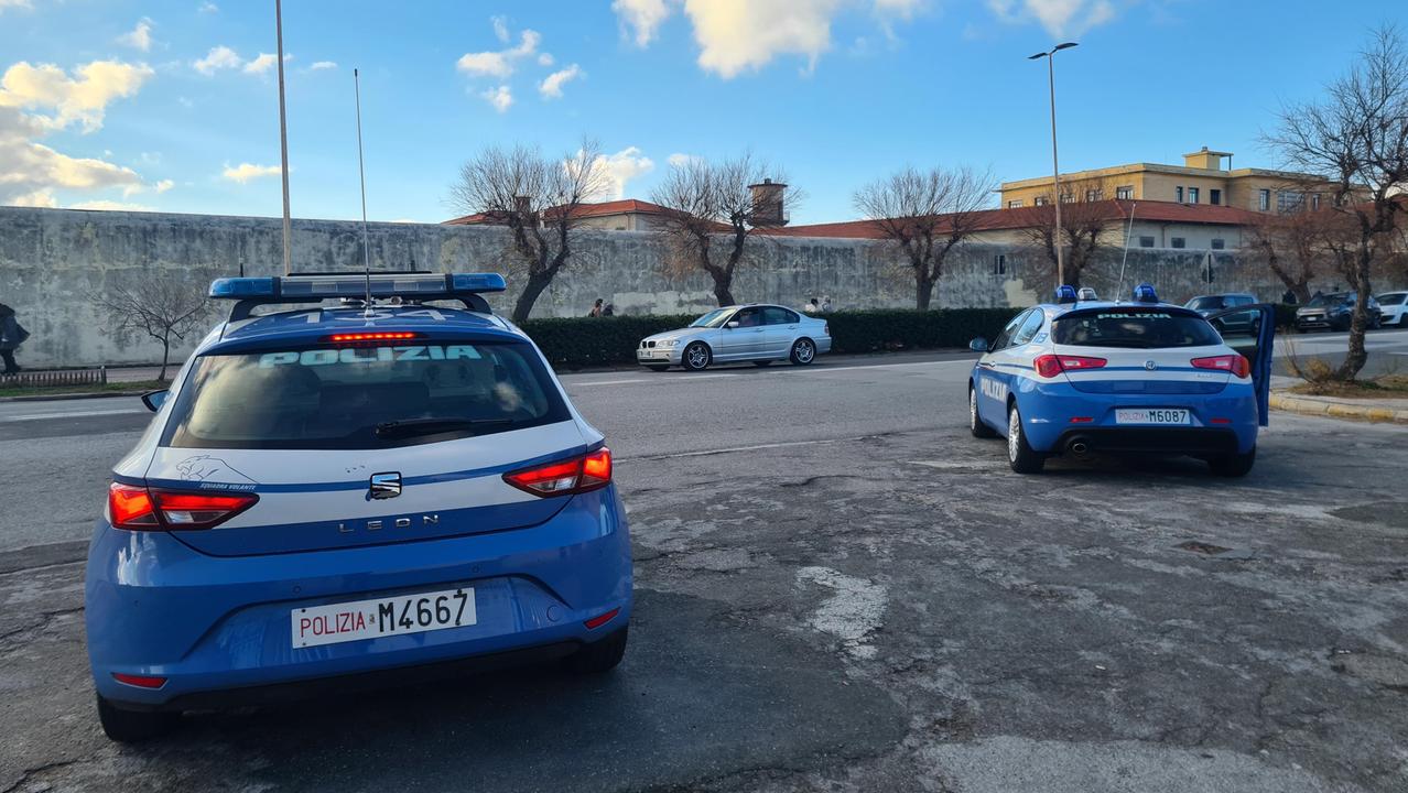 Polizia sul viale Italia (foto d'archivio)