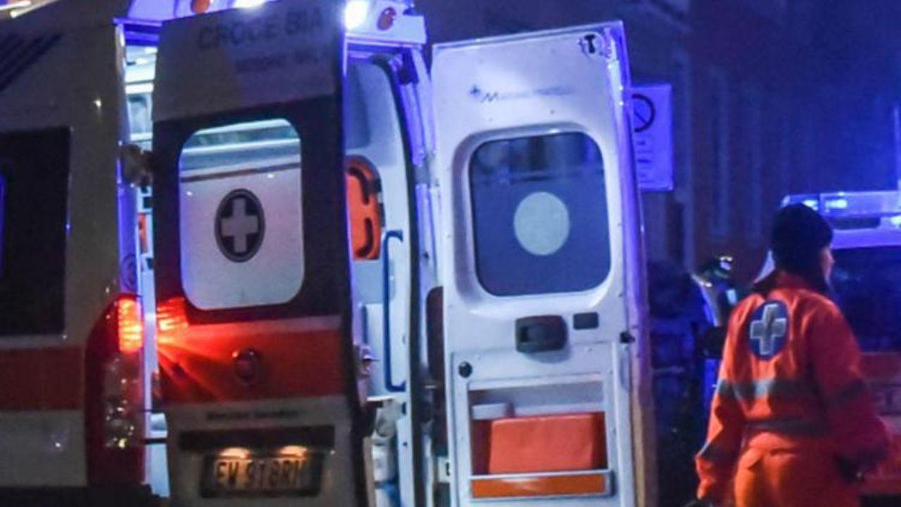 
	Un'ambulanza (foto d'archivio)

