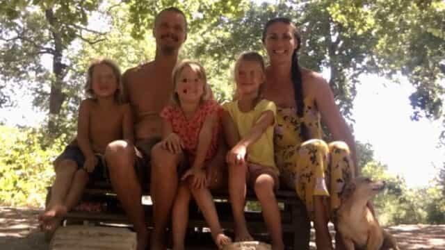 La famiglia nel bosco ha una nuova casa, Nathan: «Grazie a tutti» – ecco che cosa è successo