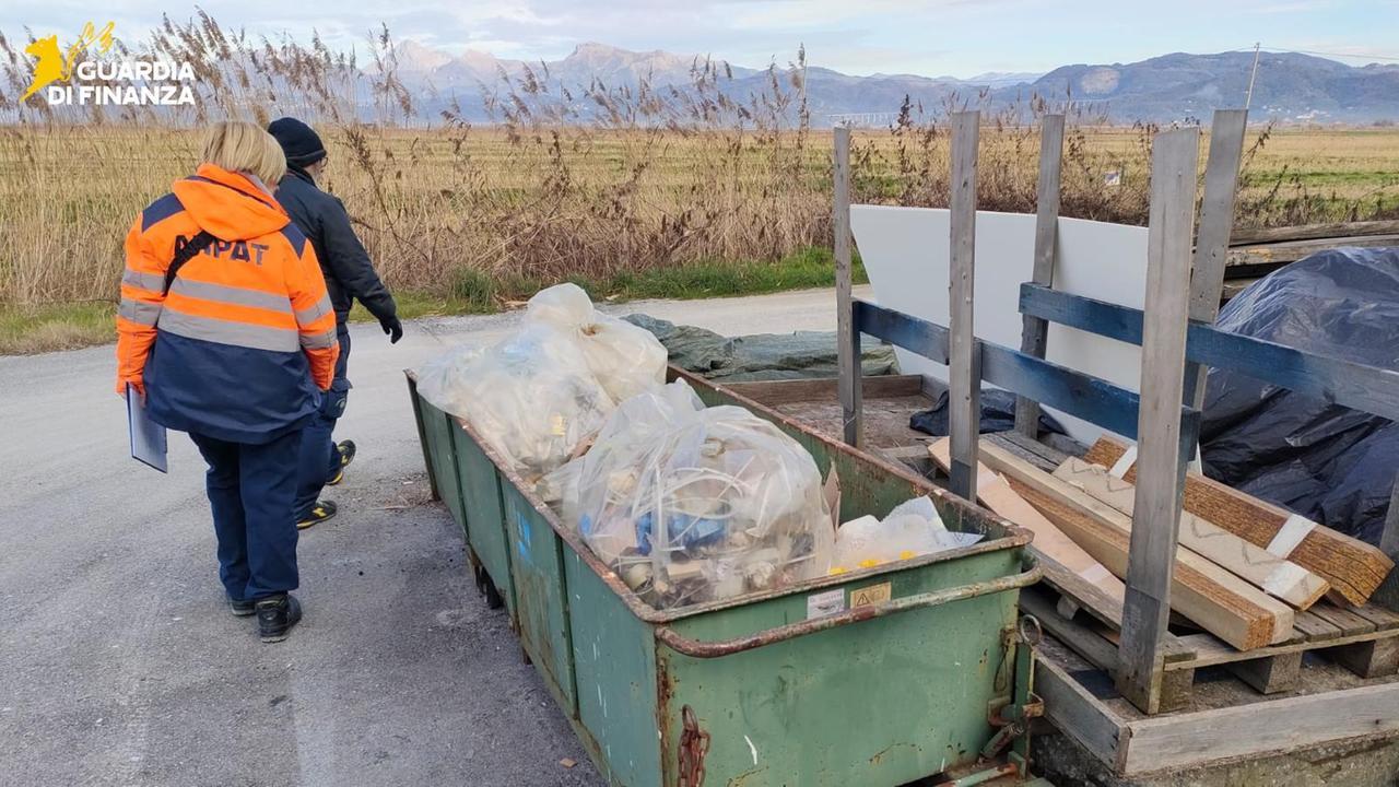 Un controllo congiunto di guardia di finanza e Arpat 