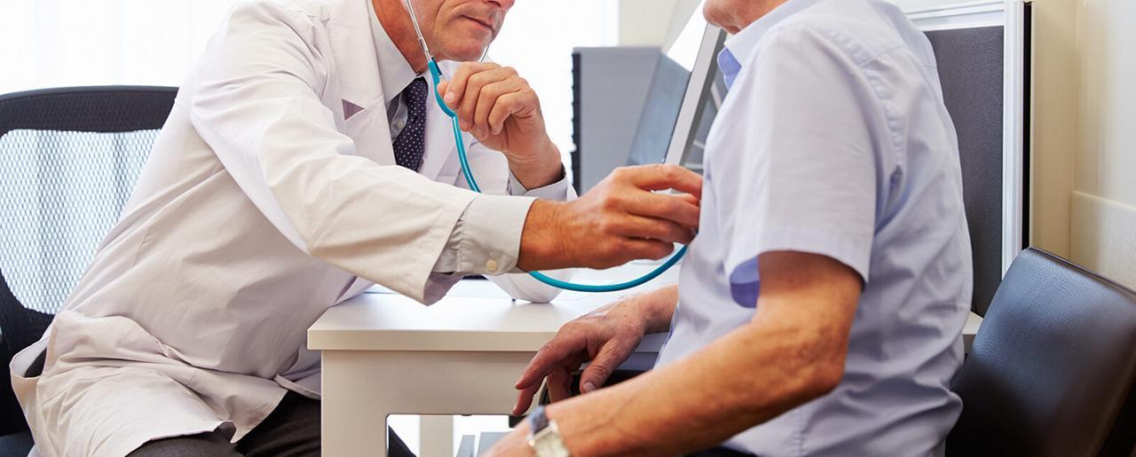 Le Asl potranno avvalersi dei medici in pensione, la Consulta: «Garantiscono la tutela della salute»