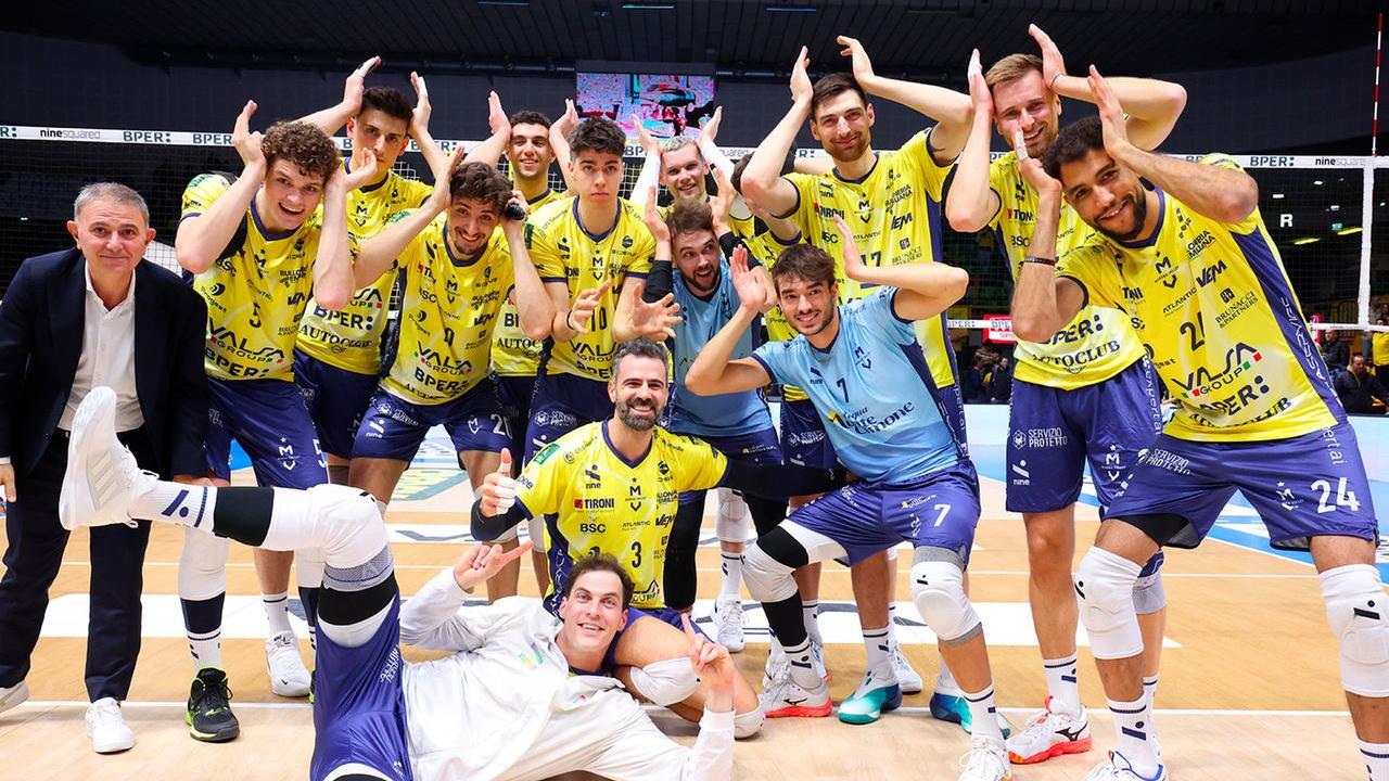 Gialloblù in festa con Grottazzolina (Foto: Modena Volley)