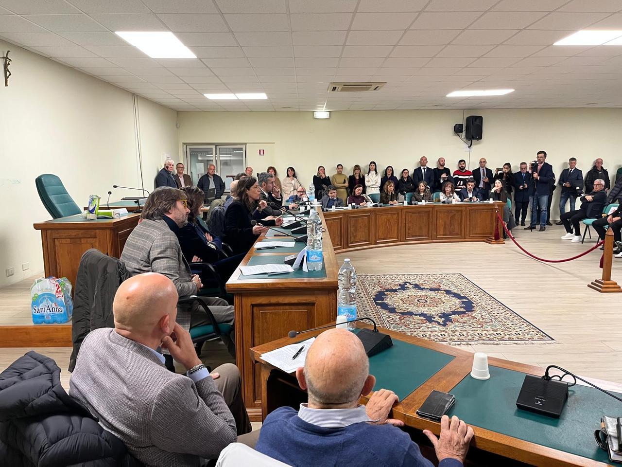 
	41 bis a Uta, l'assemblea nella foto di Mario Rosas

