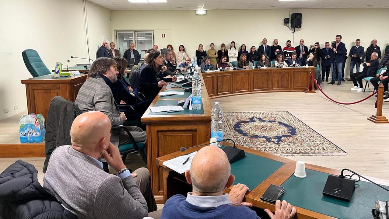 41 bis a Uta, l'assemblea nella foto di Mario Rosas