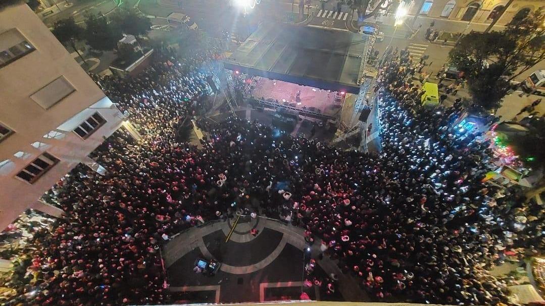 Fedez a Oristano, atteso il pienone a Capodanno: ecco come saranno piazza e palco