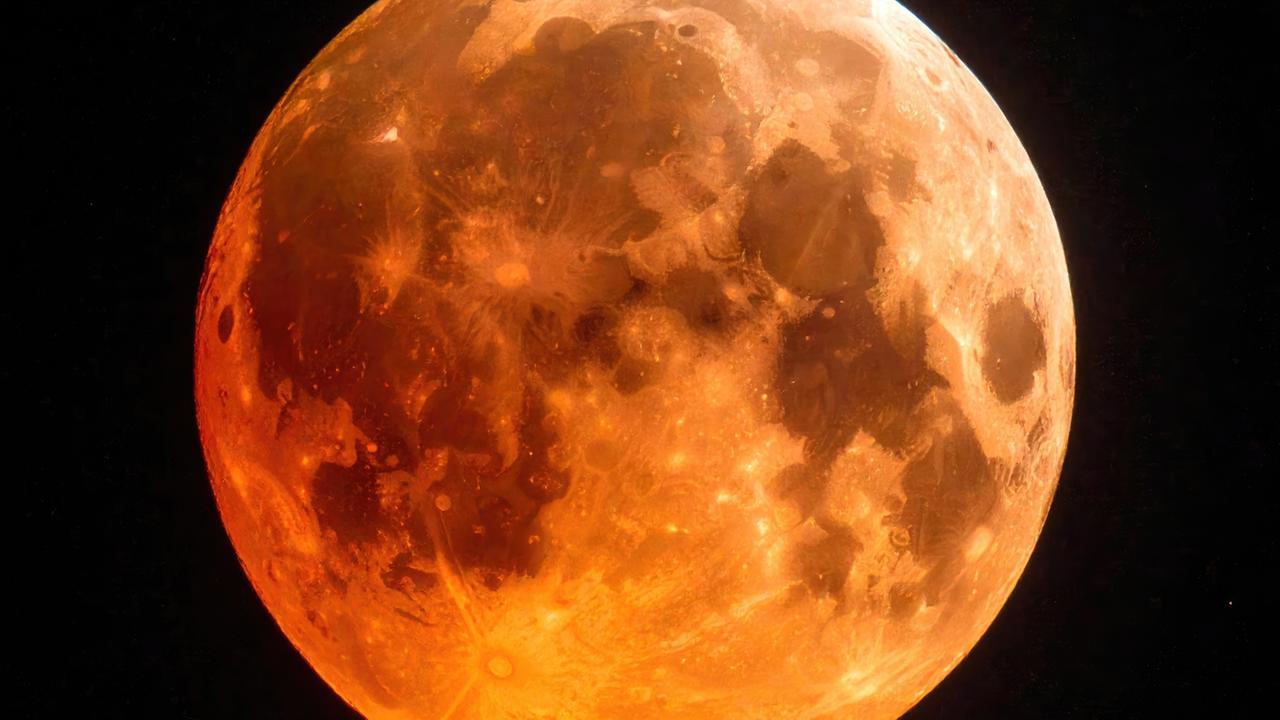 
	La Superluna&nbsp;

