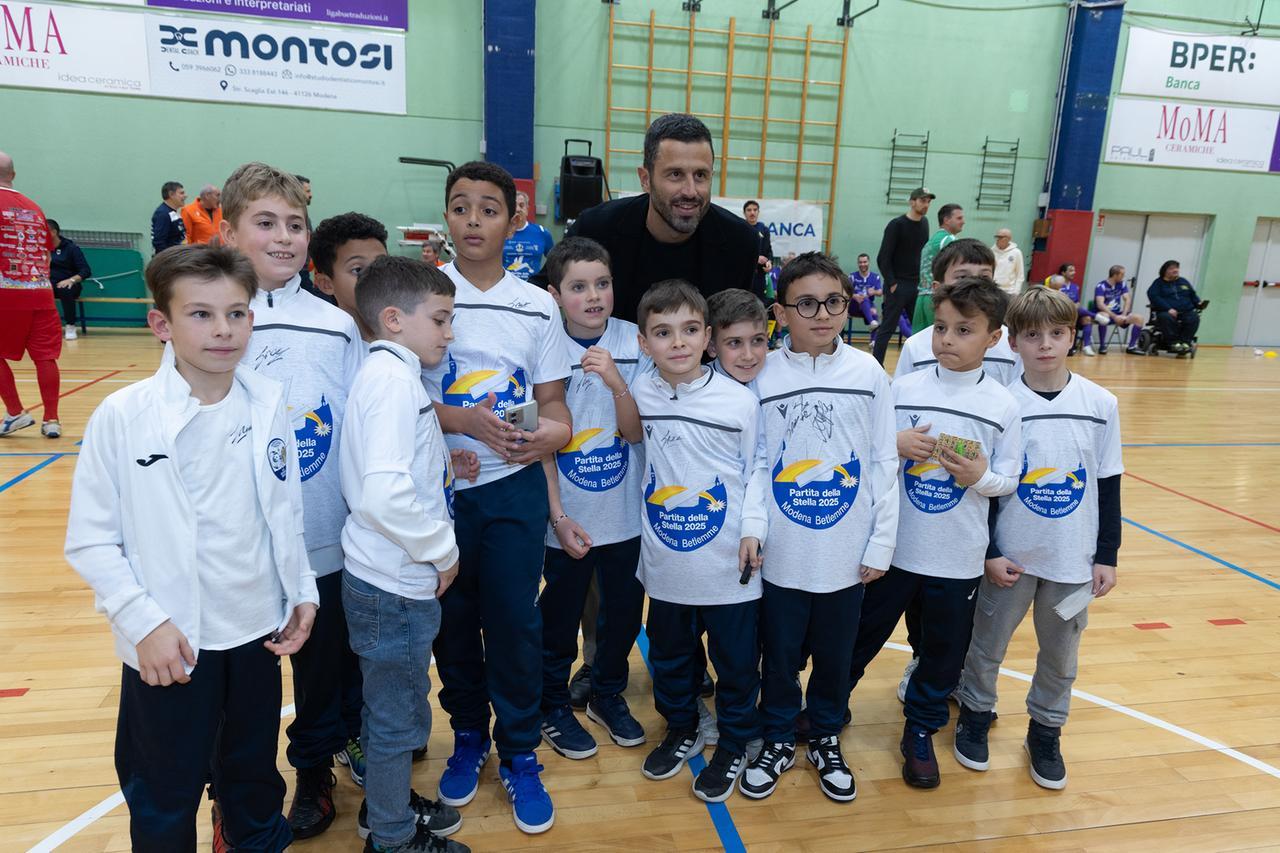 Calcetto e cuore per i bimbi di Betlemme alla Partita della Stella