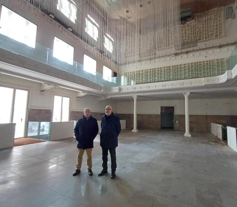 Livorno e il suo Teatro Lazzeri:&nbsp; viaggio tra passato e futuro. «Poltroncine in platea e galleria: ecco come diventerà»<br type="_moz" />
