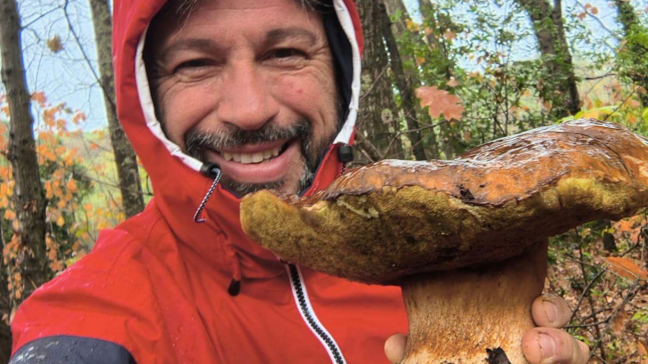 Michele con il maxi-porcino