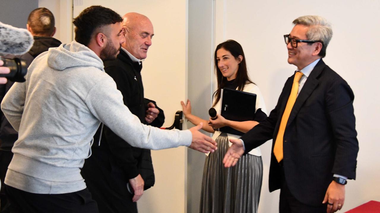 
	<strong>Romi Fuke</strong> (a destra) durante l'incontro <em><strong>(foto Vanna Sanna)</strong></em>

