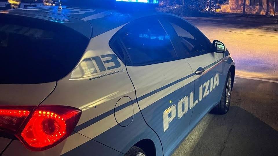 Sorvegliato speciale arrestato dopo la fuga in auto, trovato fuori orario, senza patente e con hashish