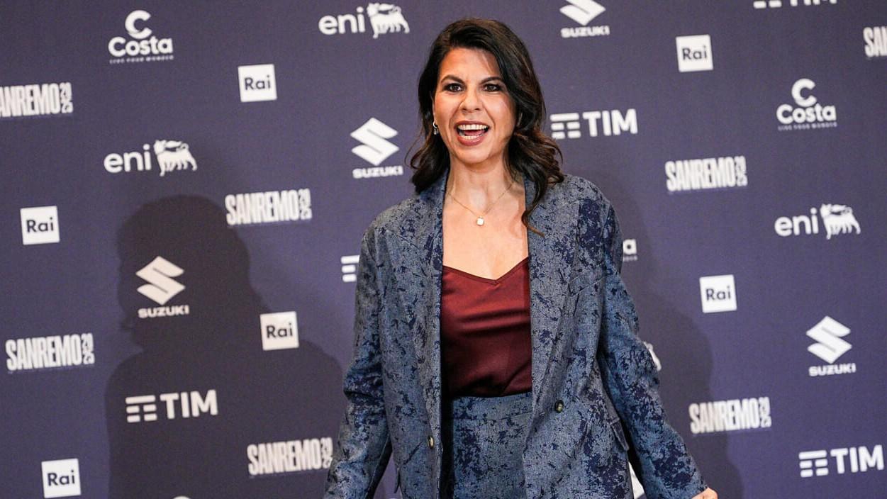 Geppi Cucciari diventa “Perfetta” nel nuovo film di Paolo Zucca