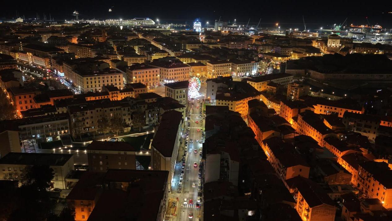 La ruota natalizia che scalda Livorno. Grazie a Leonardo Ussi