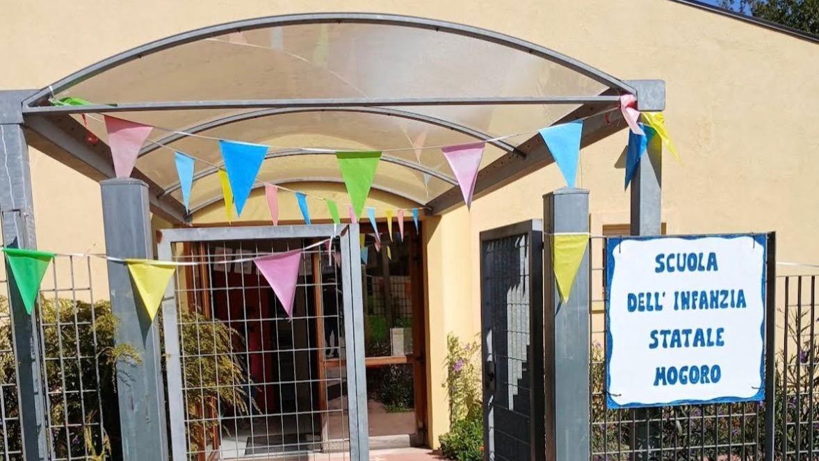 Guasto al riscaldamento, alla scuola dell’infanzia ci si “scalda” con qualche stufa