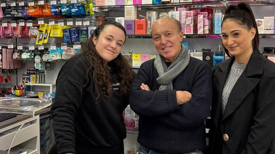 I tre commessi di Kuadrifoglio