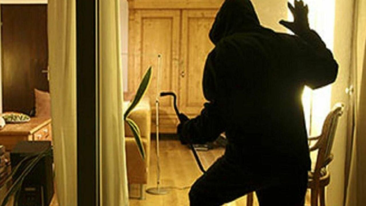 Il colpo a Livorno (Foto di repertorio)