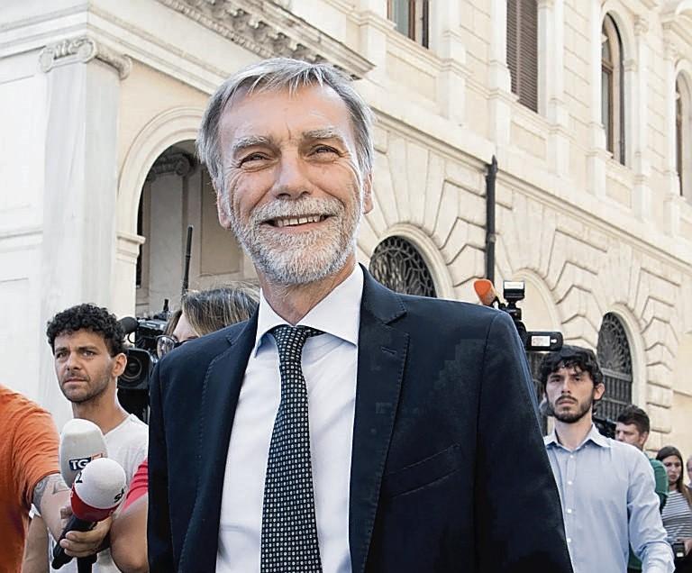 Il Ddl contro l’antisemitismo di Delrio fa discutere a sinistra