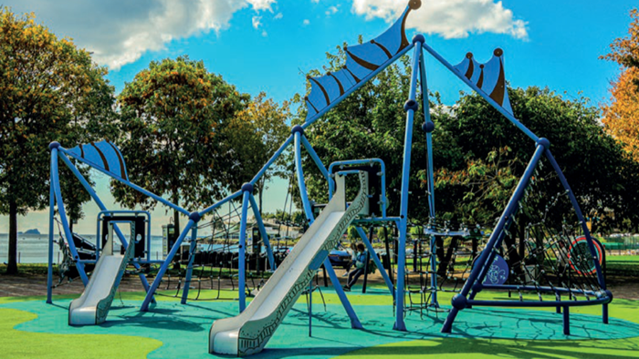 I nuovi giochi del parco Riva Azzurra 