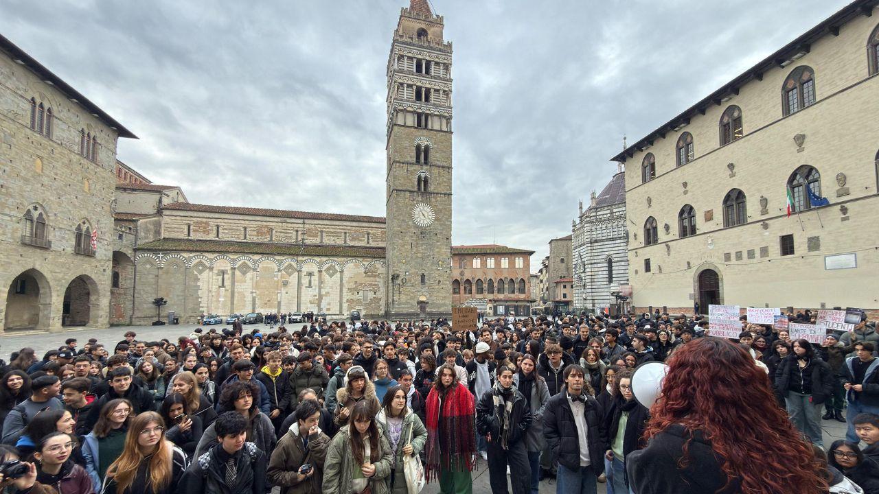 
	Gli studenti in piazza (Foto di Paolo Nucci)

