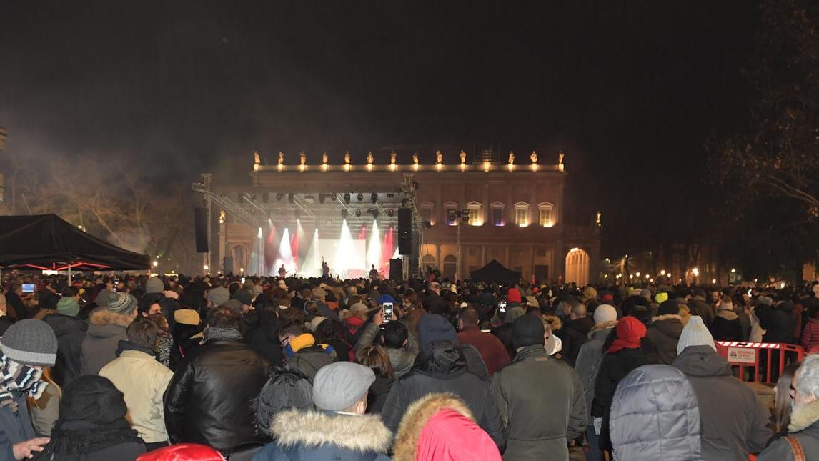 Capodanno a Reggio Emilia: in piazza si balla con Marabù e Picchio Rosso. Ecco il programma