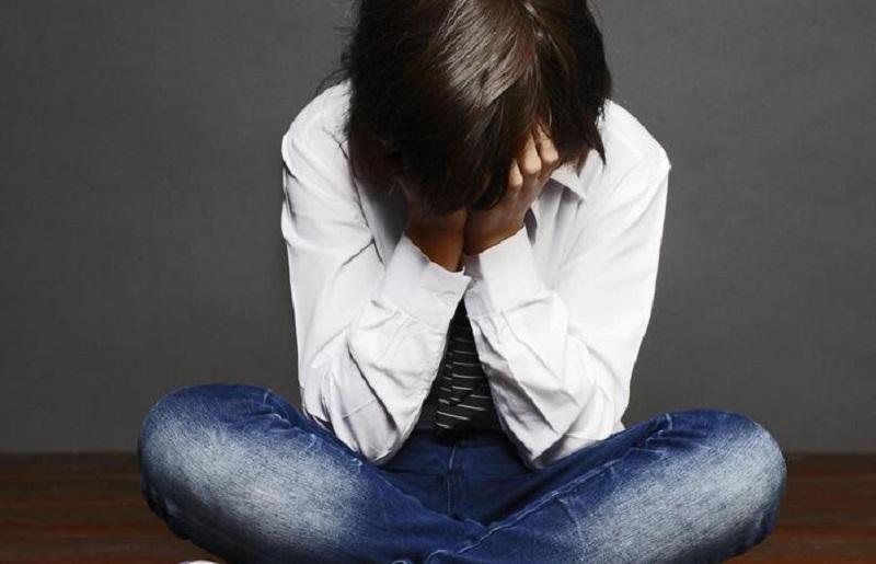 Costretta a subire abusi sessuali: «Il compagno di mia madre mi ha violentata più volte». Il racconto choc della vittima