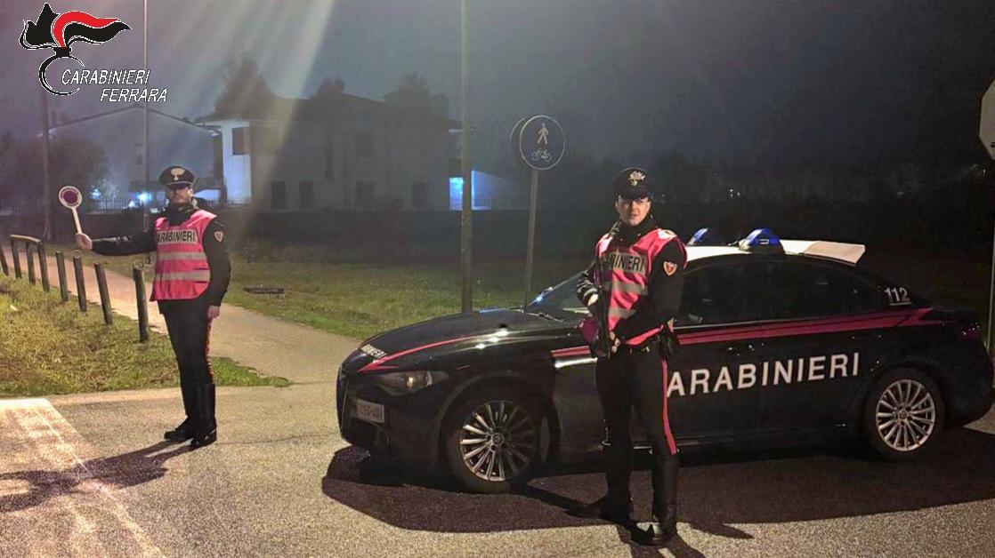 Fugge in motorino al controllo, 17enne stangato a Porto Garibaldi