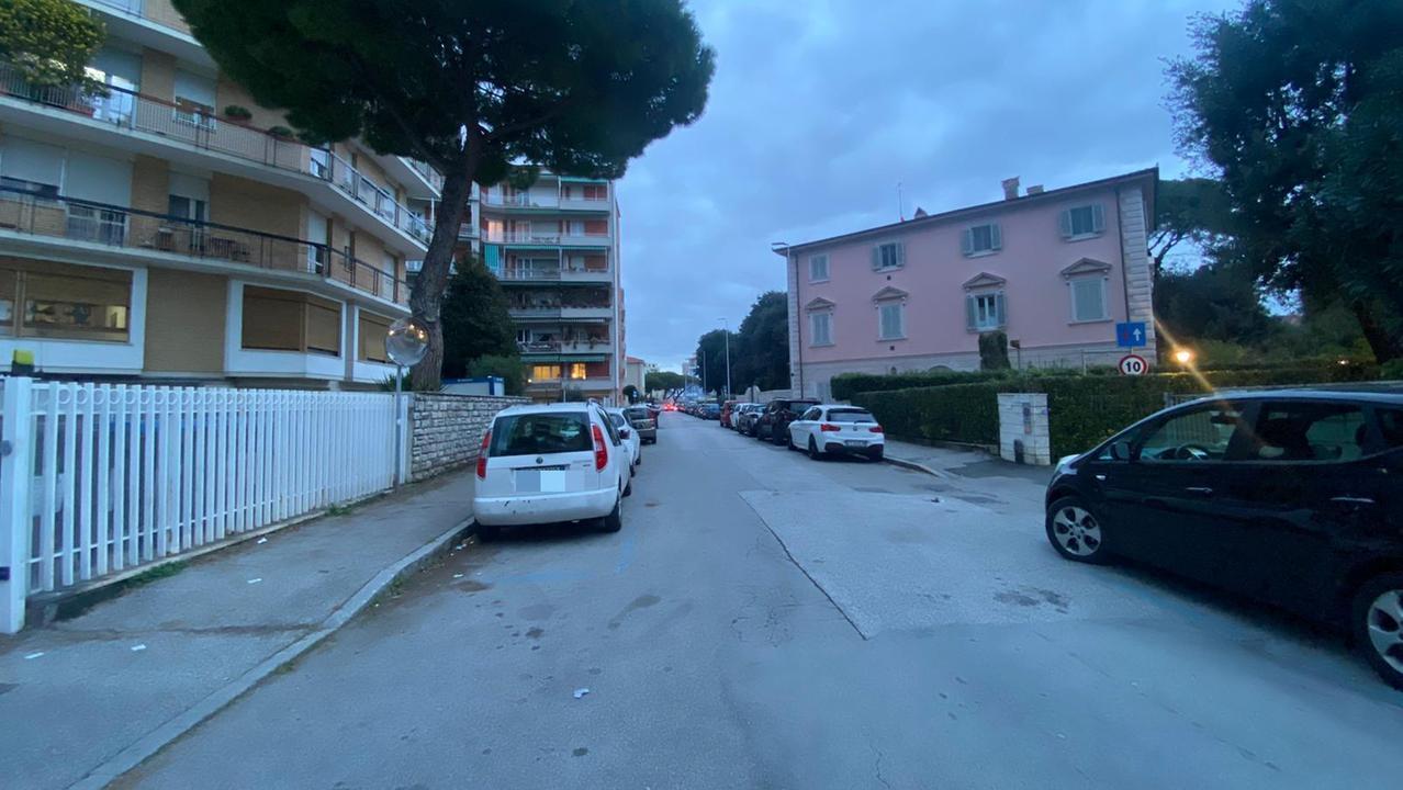 Una veduta di viale Rosa del Tirreno