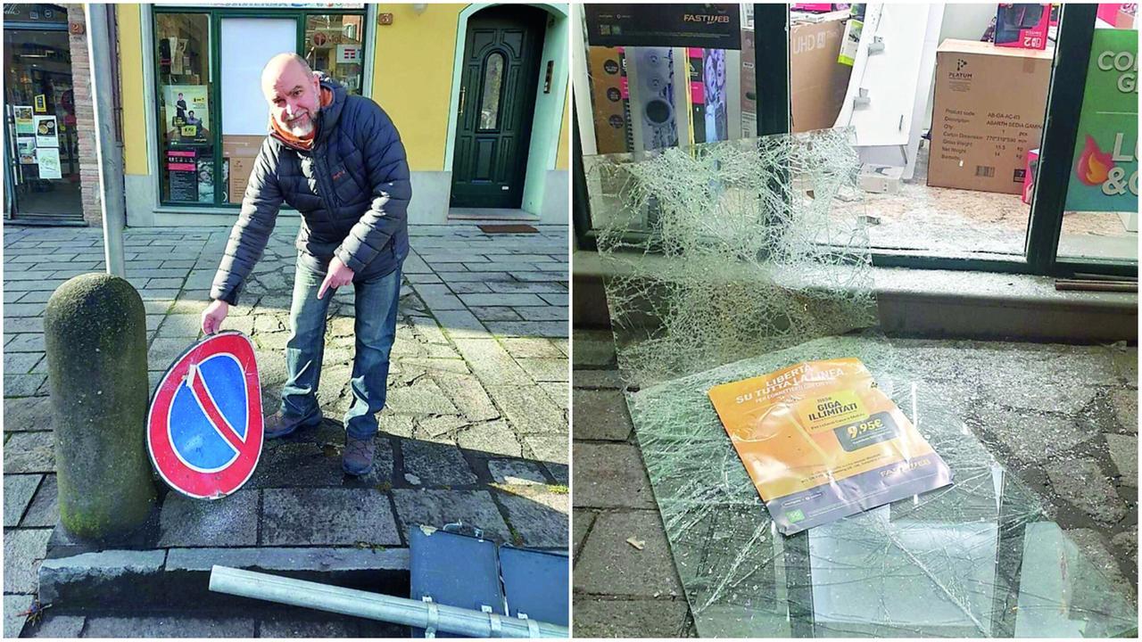 Sfondano la vetrata del negozio con un cartello stradale e poi fanno razzia