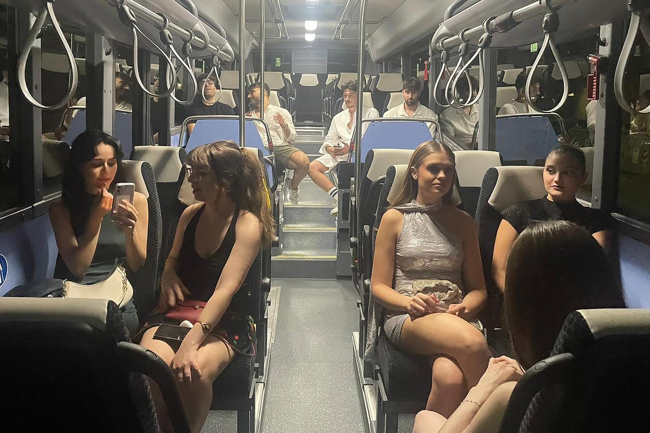 Comacchio, gli adolescenti: «Ripristinare il Disco Bus verso Ferrara»