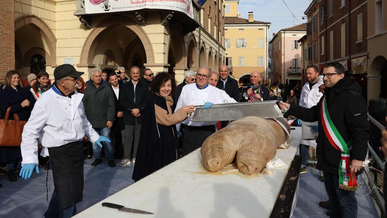 Superzampone superstar: in 5mila a Castelnuovo per la festa