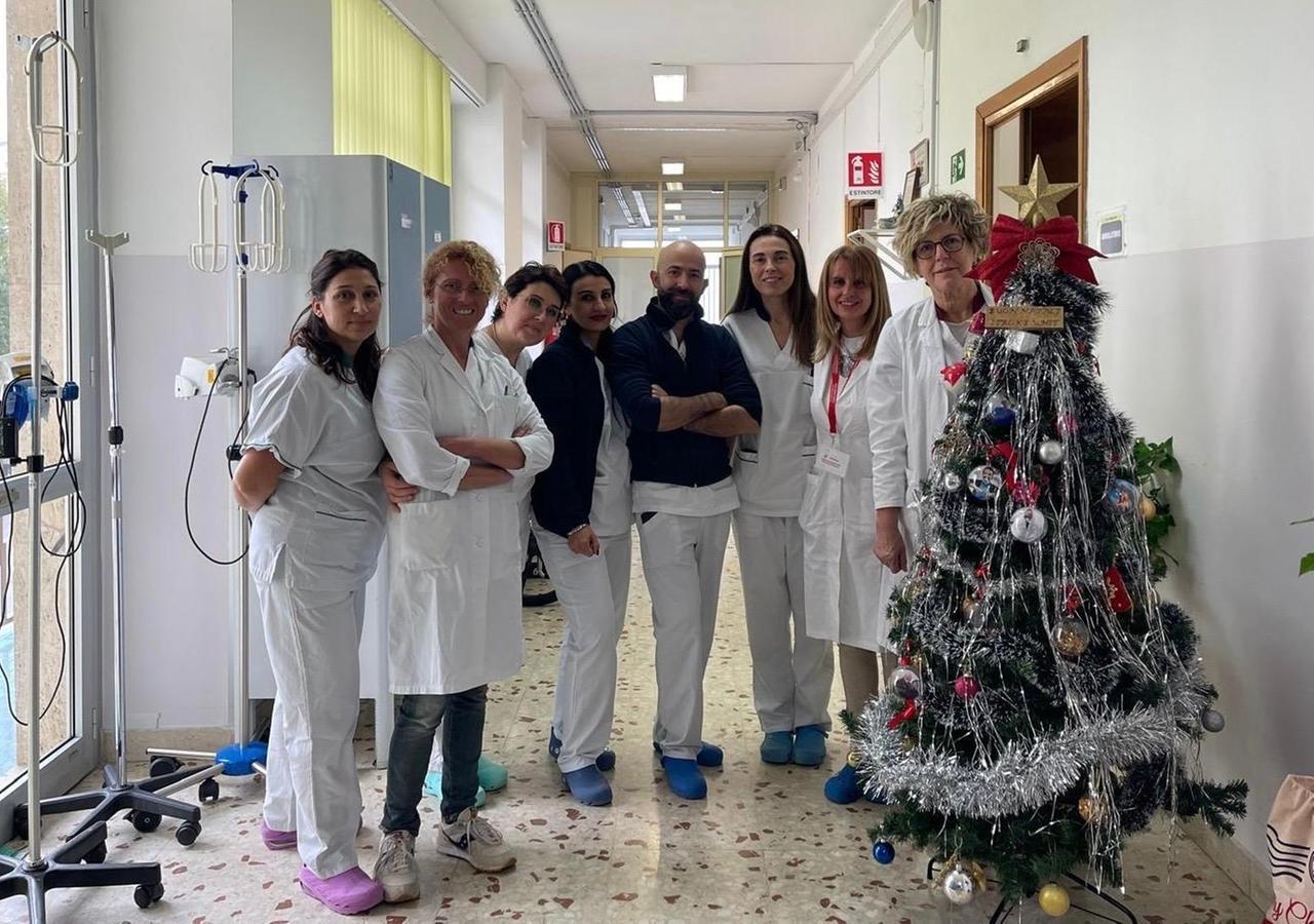 Ictus, riconoscere subito i sintomi può salvare la vita: i tre segnali da non ignorare